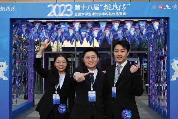 93f1c2767a56f223cbbd5a1bc691e6c 93f1c2767a56f223cbbd5a1bc691e6c